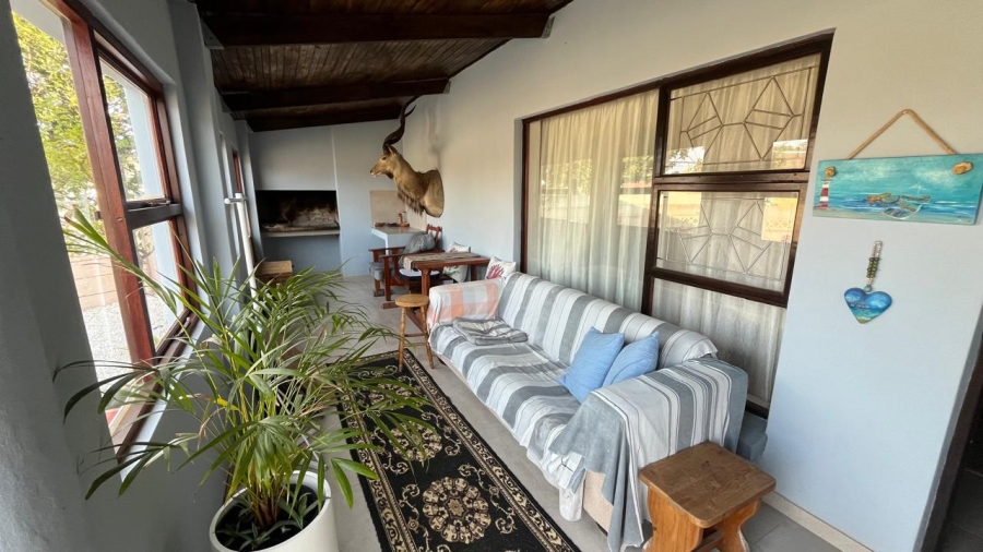 2 Bedroom Property for Sale in Wavecrest Eastern Cape
